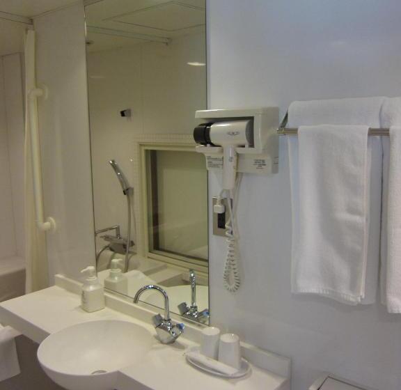 اتاق استاندارد, New Station