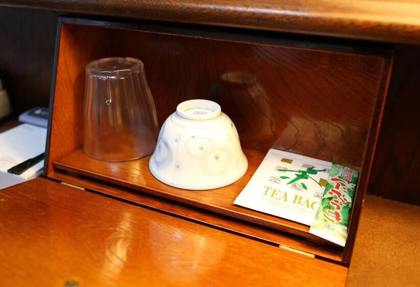 اتاق استاندارد, New Station