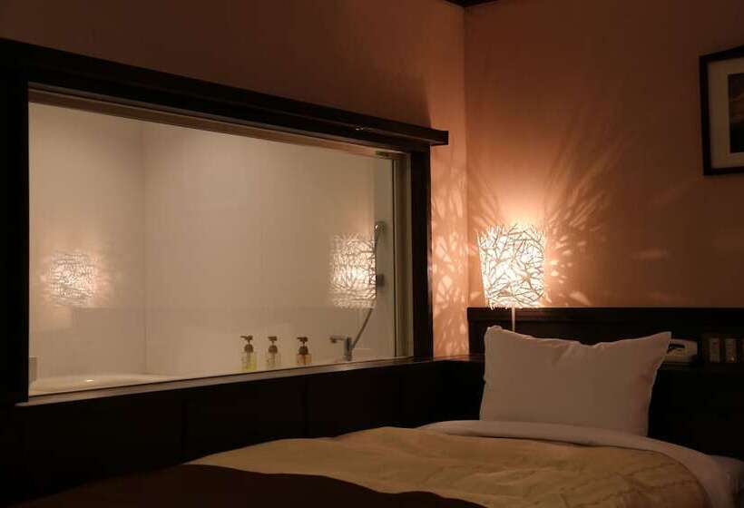 اتاق استاندارد, New Station