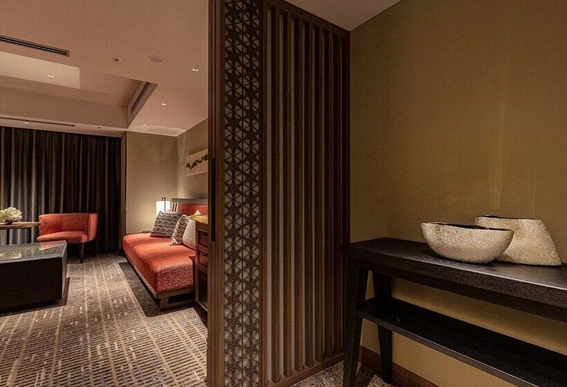 스위트, Nikko Fukuoka