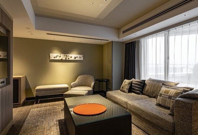 디럭스 스위트, Nikko Fukuoka