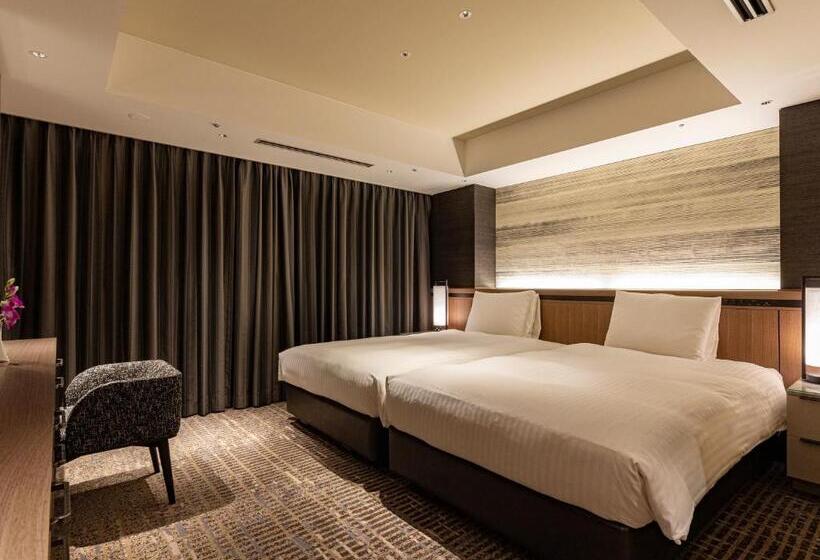 수피리어 스위트, Nikko Fukuoka