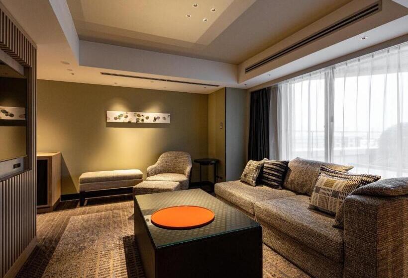 디럭스 스위트, Nikko Fukuoka