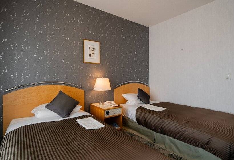 غرفة قياسية, Okura Niigata