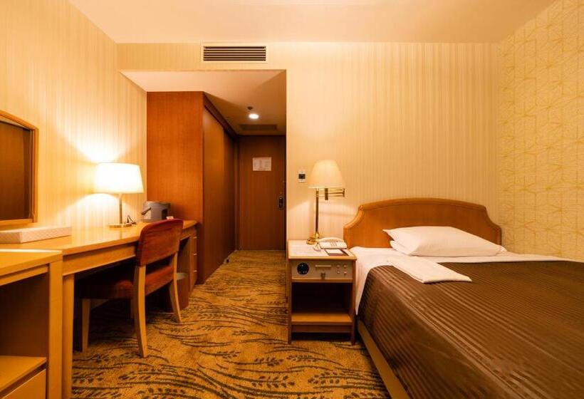 غرفة قياسية فردية, Okura Niigata