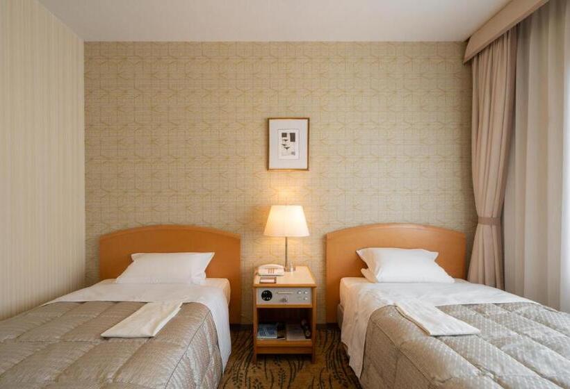 غرفة إقتصادية, Okura Niigata