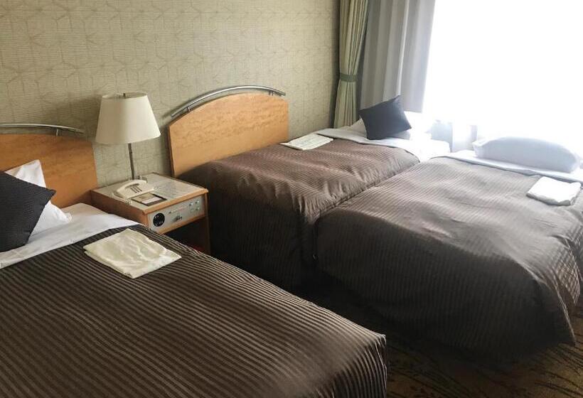 غرفة قياسية, Okura Niigata