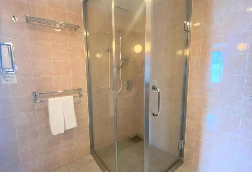 デラックスの４人部屋, Sapporo Prince Hotel   December 20th, 2024 Club Floor Renewal Opening!