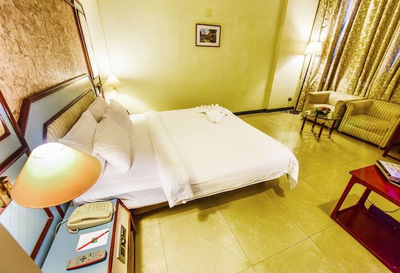 Quarto Deluxe, Swosti Grand