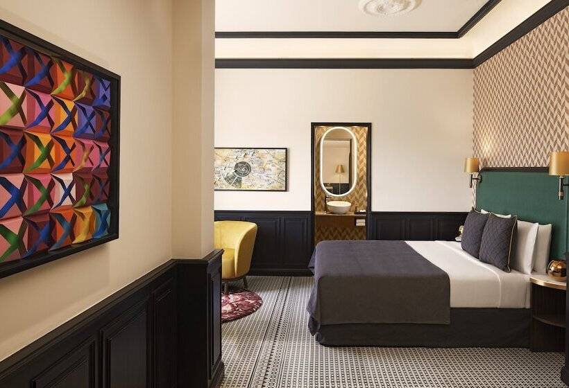 Номер Премиум, The Connaught, New Delhi Ihcl Seleqtions