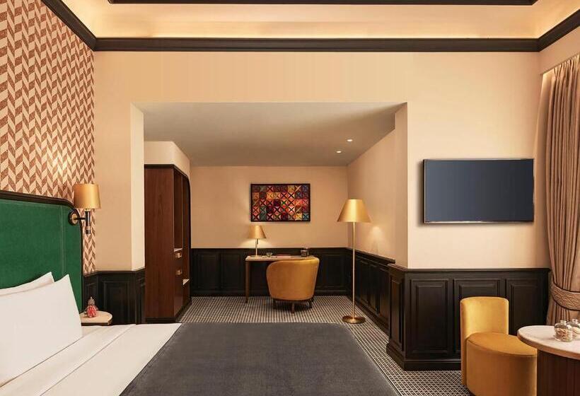 Номер Премиум, The Connaught, New Delhi Ihcl Seleqtions