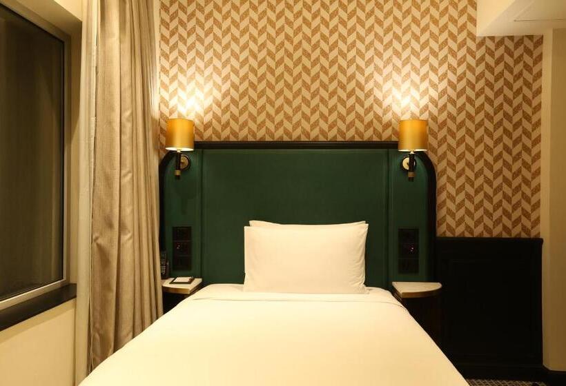 Номер Стандарт, The Connaught, New Delhi Ihcl Seleqtions