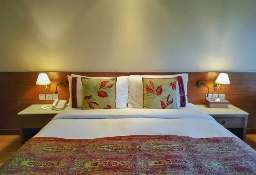 １階のスタンダードルーム, The Lalit Grand Palace Srinagar