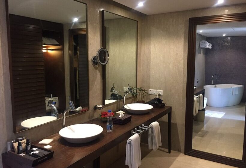 Люкс Повышенной Комфортности, The Park  Visakhapatnam