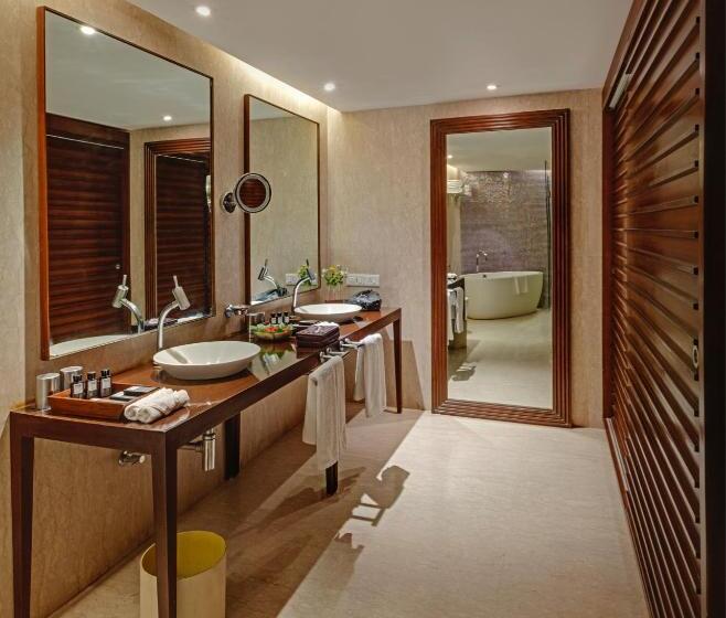 Люкс Повышенной Комфортности, The Park  Visakhapatnam