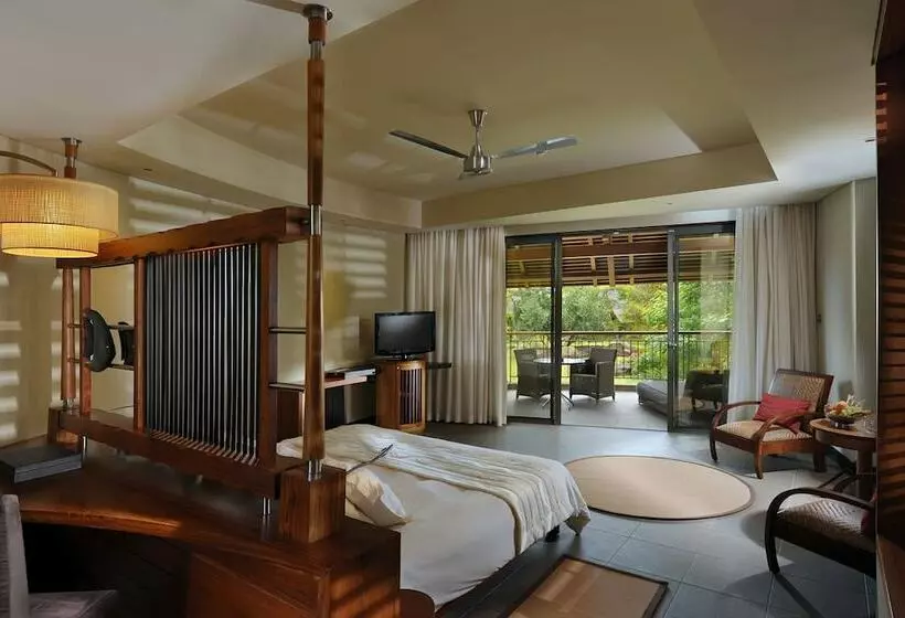 سوییت جونیور, Trou Aux Biches Beachcomber Golf Resort & Spa