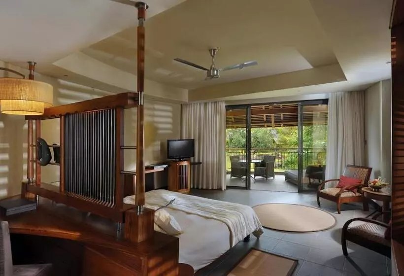 سوییت جونیور, Trou Aux Biches Beachcomber Golf Resort & Spa