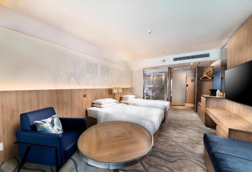 景色の見えるデラックスルーム, Renaissance Okinawa Resort