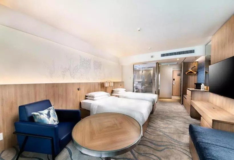 景色の見えるデラックスルーム, Renaissance Okinawa Resort