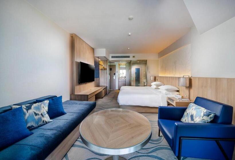 景色の見えるデラックスルーム, Renaissance Okinawa Resort