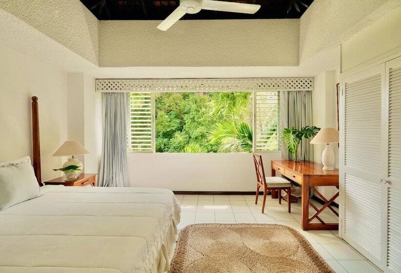 Villa 1 Chambre Vue Jardin, Goblin Hill Villas At San San