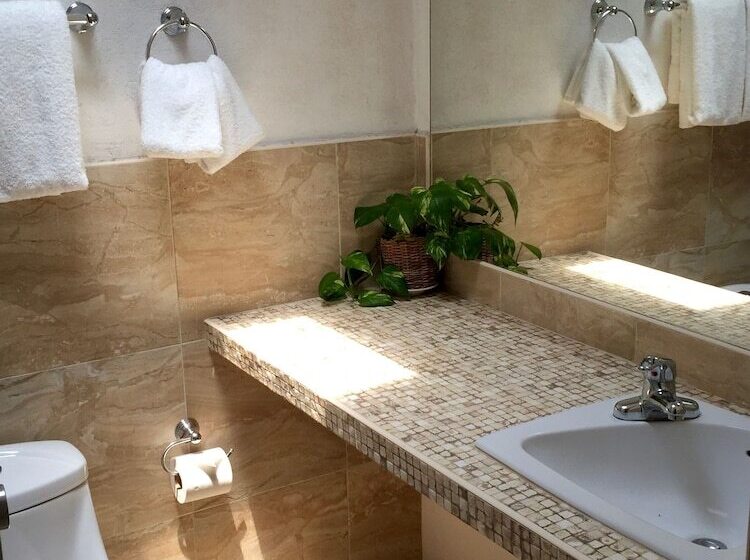 ویلای 2 خوابه با چشم‌انداز باغ, Goblin Hill Villas At San San