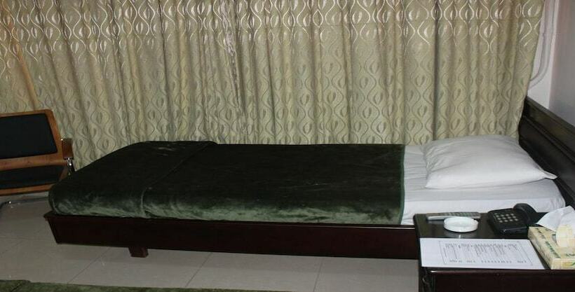 اتاق استاندارد یک نفره, Al Saleh