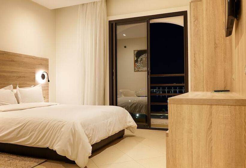 اتاق استاندارد با چشم‌انداز دریا, El Djenina