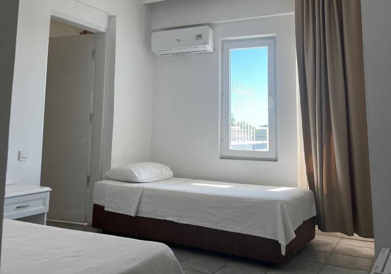 اتاق استاندارد سه نفره, El Djenina