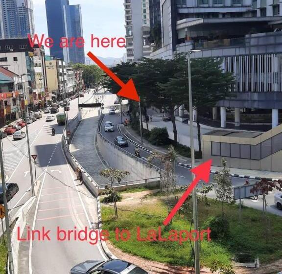 استودیوی استاندارد, Furama Bukit Bintang