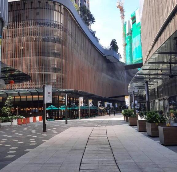 استودیوی استاندارد, Furama Bukit Bintang