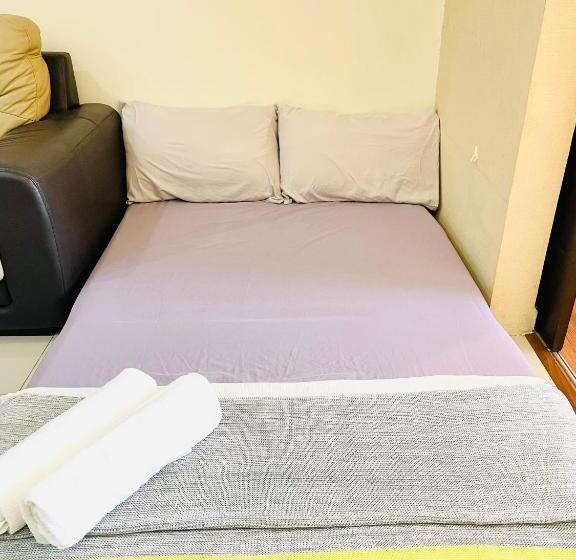 استودیوی استاندارد, Furama Bukit Bintang