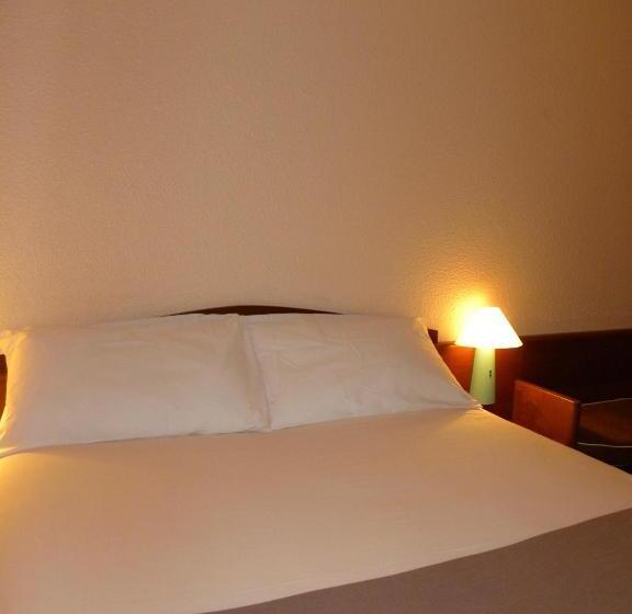 اتاق استاندارد, Ibis Douala
