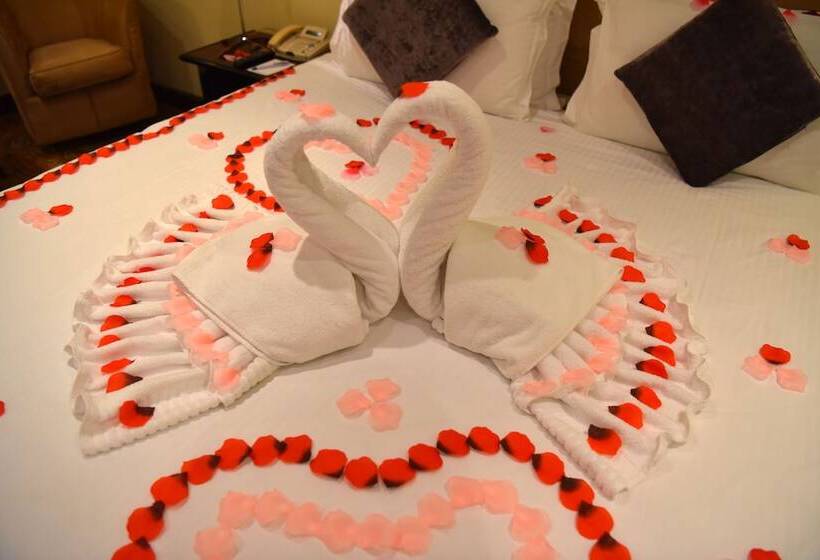 اتاق اجرایی با تخت بزرگ, Inn & Go Kuwait Plaza