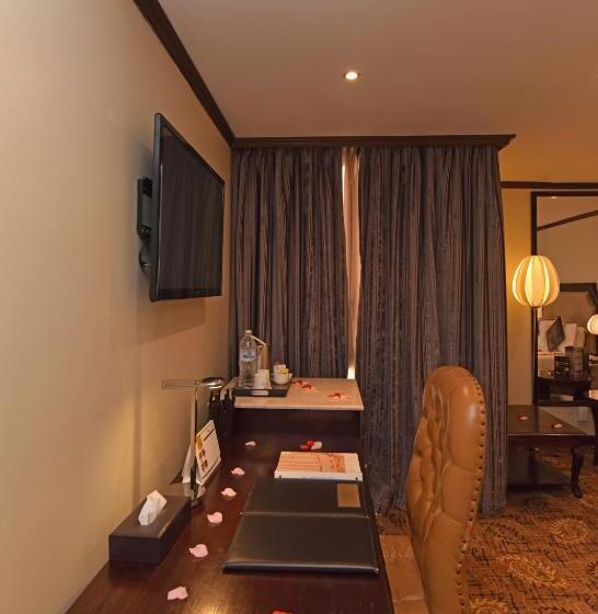 اتاق اجرایی با تخت بزرگ, Inn & Go Kuwait Plaza