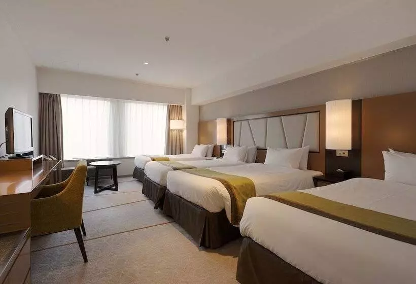 Deluxe Kolmen Hengen Huone, Keio Plaza Hotel Tokyo