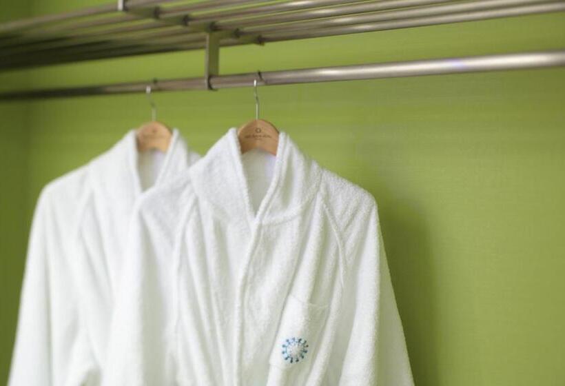 디럭스 룸, Keio Plaza Hotel Tokyo