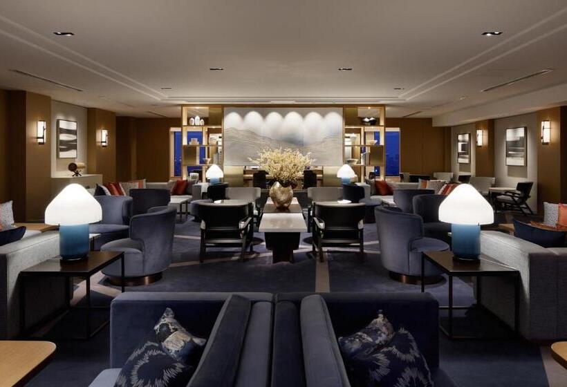 디럭스 룸 킹사이즈 침대, Keio Plaza Hotel Tokyo