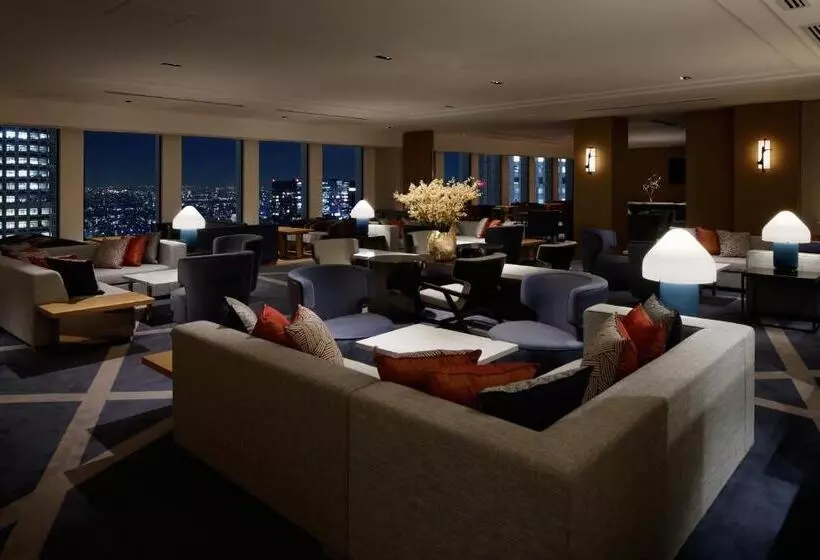 デラックスの４人部屋, Keio Plaza Hotel Tokyo