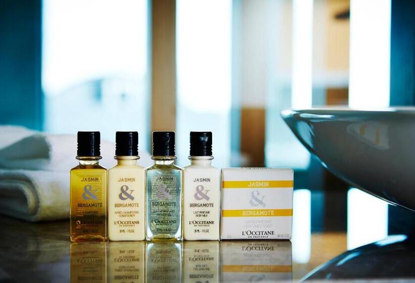 디럭스 4인 룸, Keio Plaza Hotel Tokyo