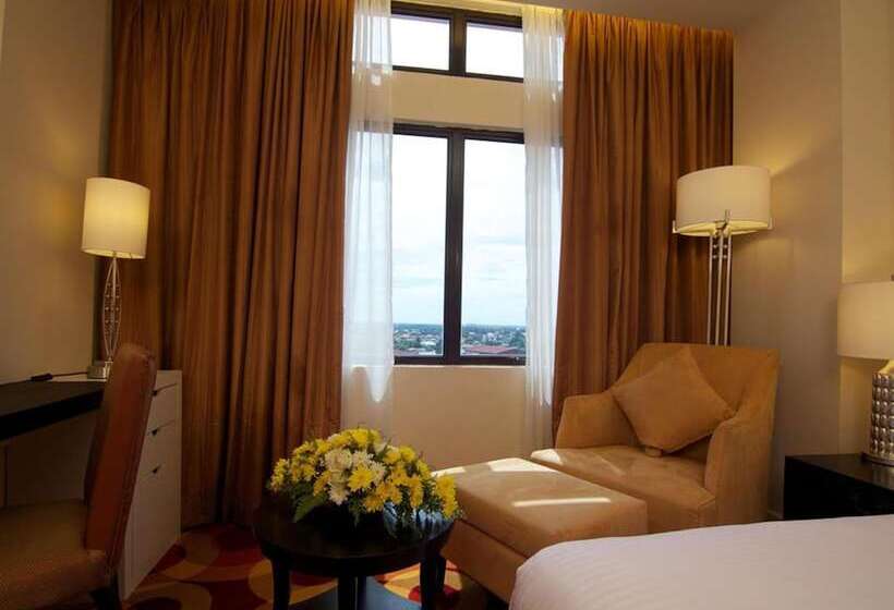 带泳池景观的优质房间, Perdana Kota Bharu