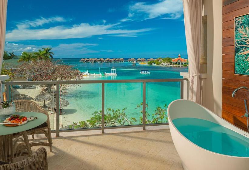 سوئیت رویال, Sandals Royal Caribbean   All Inclusive Couples Only