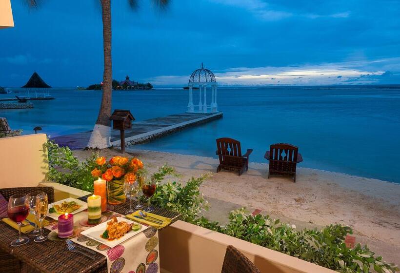 سوئیت رویال, Sandals Royal Caribbean   All Inclusive Couples Only