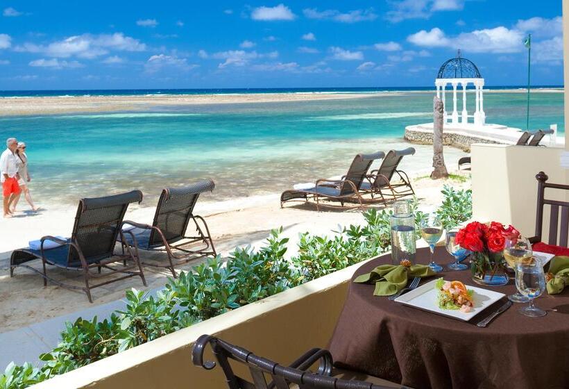 سوئیت رویال, Sandals Royal Caribbean   All Inclusive Couples Only