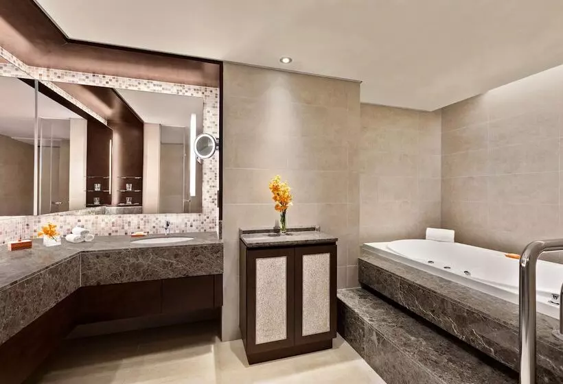 Deluxe Suite Sea View, Shangri La Tanjung Aru, Kota Kinabalu