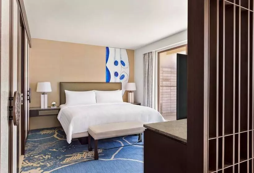 Deluxe Suite Sea View, Shangri La Tanjung Aru, Kota Kinabalu