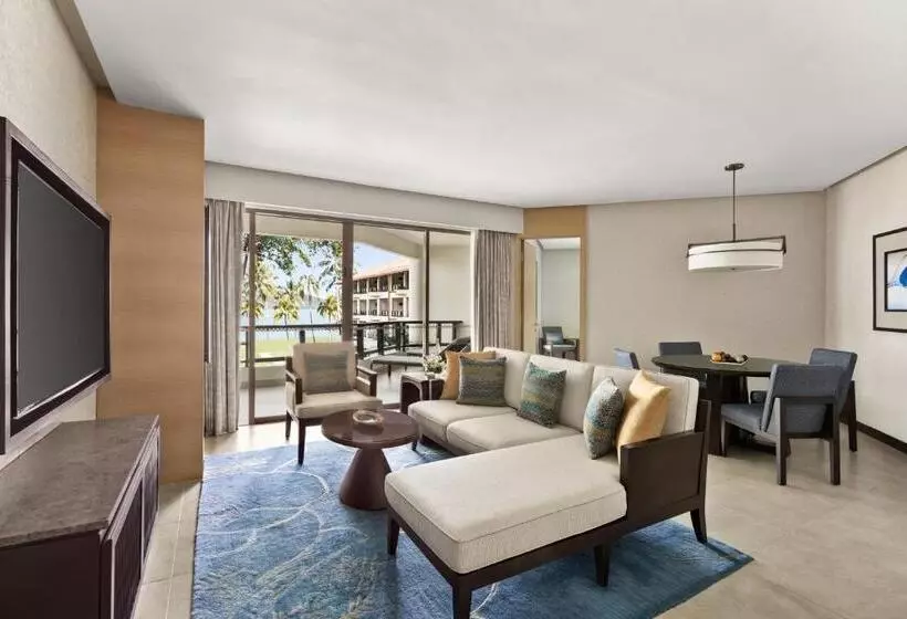 سوئیت اجرایی با چشم‌انداز دریا, Shangri La Tanjung Aru, Kota Kinabalu