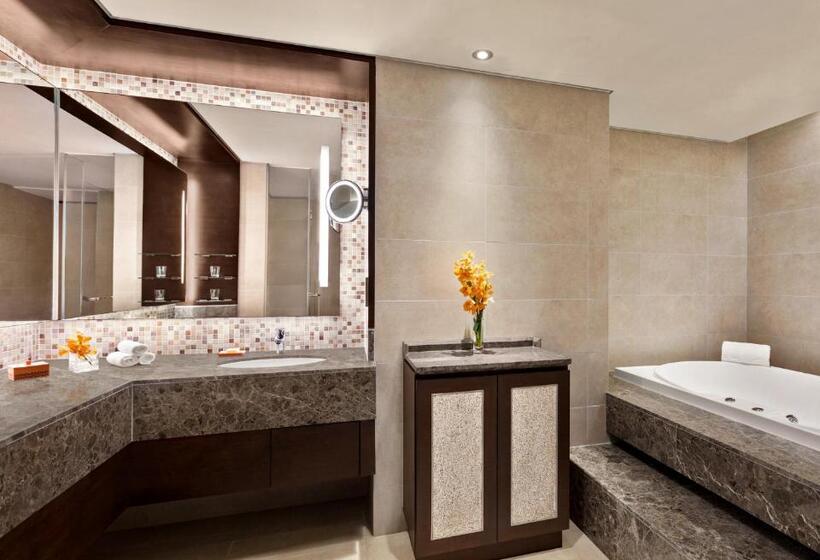 סוויטת דלוקס נוף לים, Shangri La Tanjung Aru, Kota Kinabalu