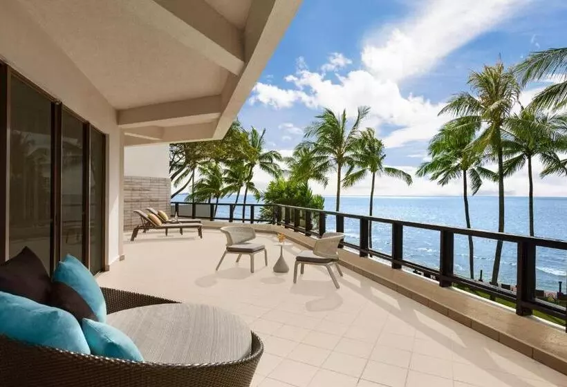 Deluxe Suite Sea View, Shangri La Tanjung Aru, Kota Kinabalu