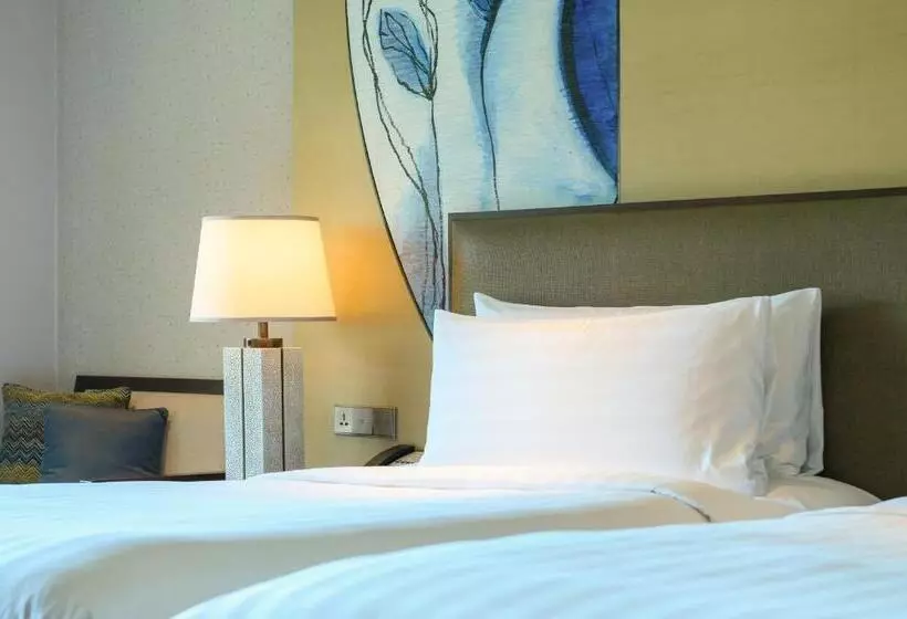 اتاق استاندارد با تراس و چشم‌انداز دریا, Shangri La Tanjung Aru, Kota Kinabalu